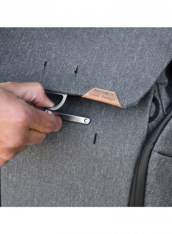Everyday Backpack V2 30L Charcoal