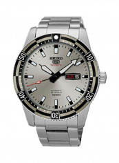 Men's Sports 5 Water Resistant Analog Watch SRP729J