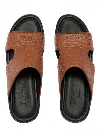 Textured Arabic Sandals Brown