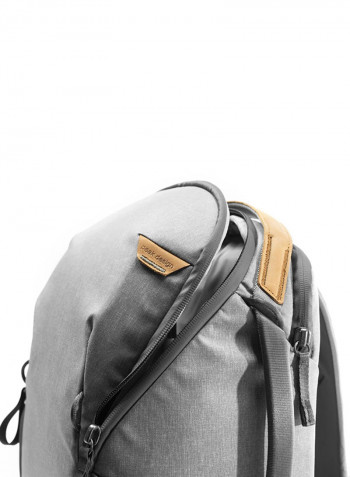 Everyday Zippered Backpack V2 20L Ash