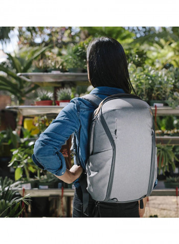 Everyday Zippered Backpack V2 20L Ash
