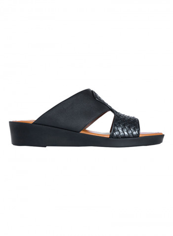 Textured Arabic Sandals Black