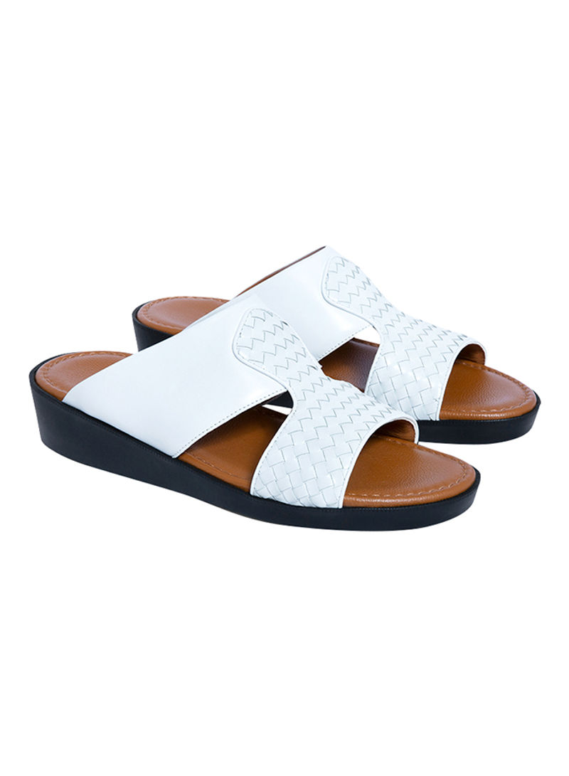 Textured Arabic Sandals White