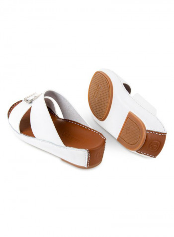 Legend Arabic Sandals White