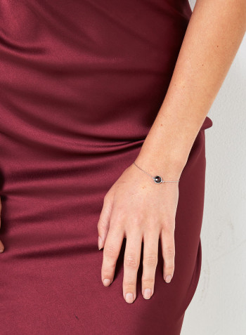 18 Karat White Gold Garnet Single Stone Bracelet
