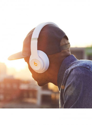 Studio3 Wireless Over-Ear Headphones With ANC Mic White