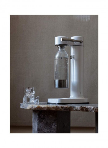 Carbonator/Sparkling Water Maker with Bottle White