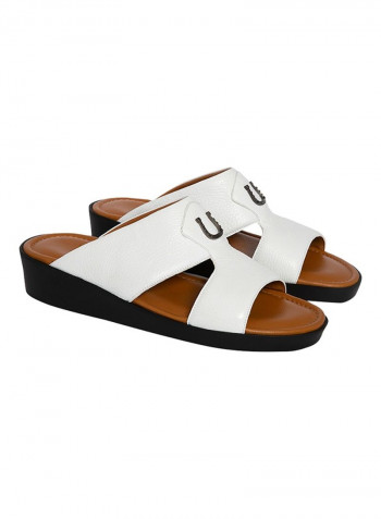 Horseshoe Embellished Arabic Sandals White