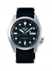 Men's 5 Sports Water Resistant Analog Watch SRPE67K1