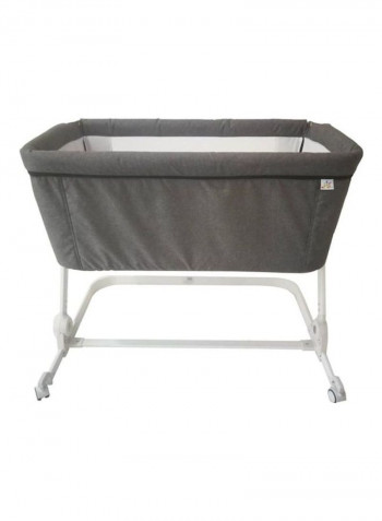 Baby Love Adjustment Bassinet