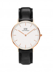 Women's Classic   Sheffield Water Resistant Analog Watch DW00100036