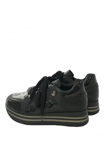Women's Lace-Up Low Top Sneakers Black