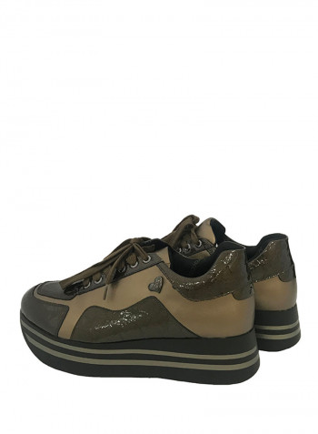 Women's Lace-Up Low Top Sneakers Brown