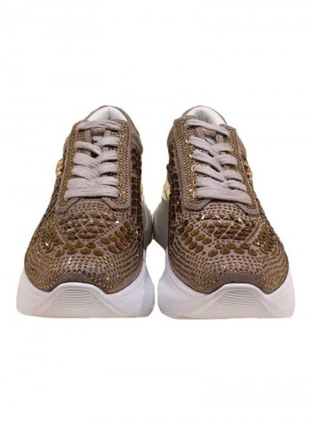 حذاء رياضي برقبة منخفضة مزود برباط Micro Beige