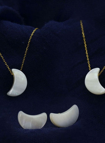 18 Karat Gold Crescent Shape Mother Of Pearl Jewellery Set