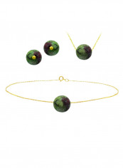 18 Karat Solid Yellow Gold Ruby Zoisite Pendant Necklace, Earrings And Chain Bracelet