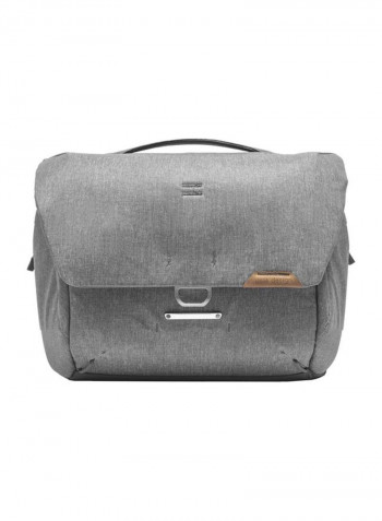 Everyday Messenger Bag V2 13L Ash