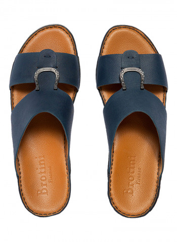 Horseshoe Embellished Arabic Sandals Blue