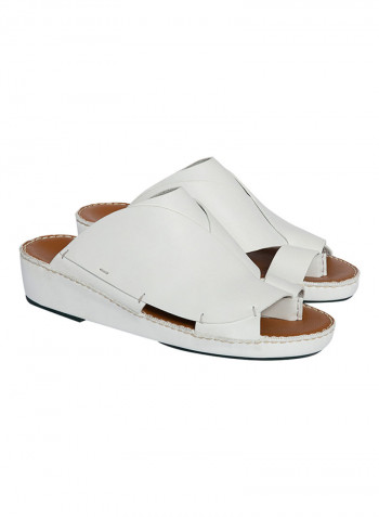 Toe Ring Arabic Sandals White