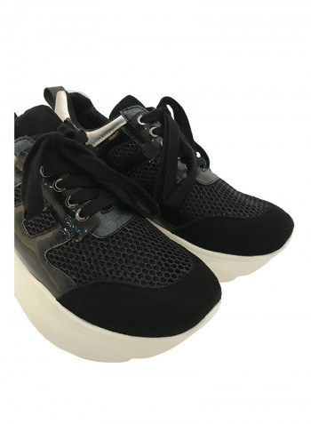 Women's Lace-Up Low Top Sneakers Black/White