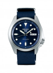 Men's 5 Sports Water Resistant Analog Watch SRPE63K1