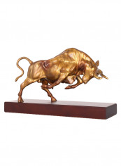 Vigorous Sculpture Bull Gold/Brown