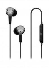 BeoPlay H3 In Ear Headphones Black/Grey reviews BeoPlay H3 In Ear Headphones Black/Grey