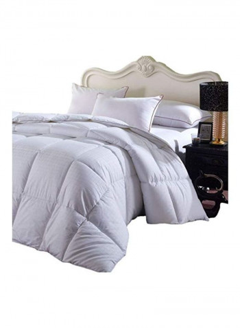 Overfilled Dobby Down Comforter Checkered White King/Cal-King