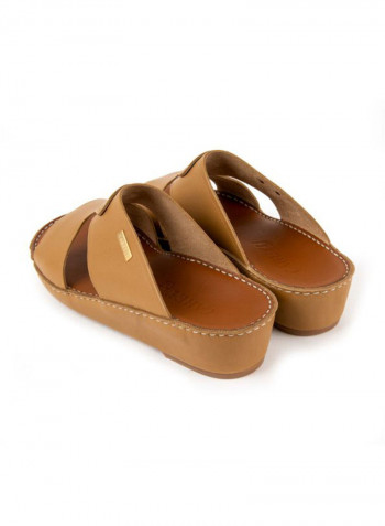 صندل من الجلد بدون رباط بتصميم عربي Novocalf Tobacco Brown