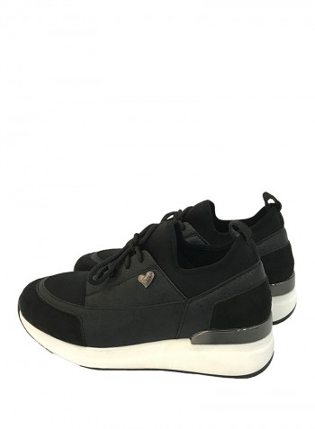 Lace-Up Low Top Sneakers Black