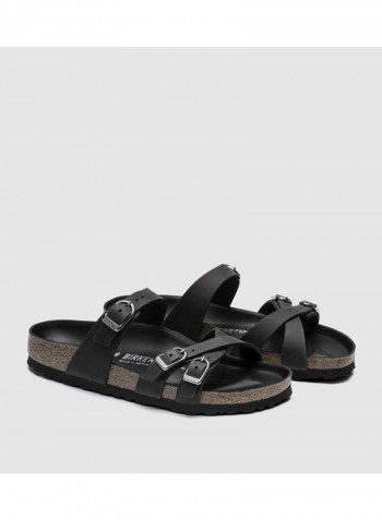 Comfortable Strap Sandal أسود