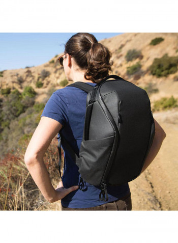 Everyday Zippered Backpack V2 20L Black