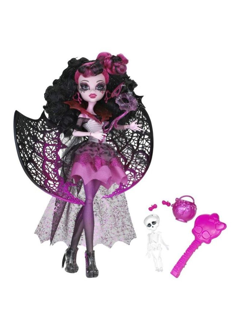 Ghouls Rule Draculaura Doll X3716