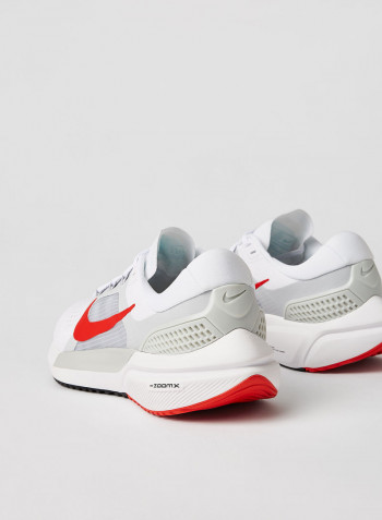 Zoom Vomero 15 Running Shoes WHITE/CHILE RED-PURE PLATINUM-WOLF GREY-