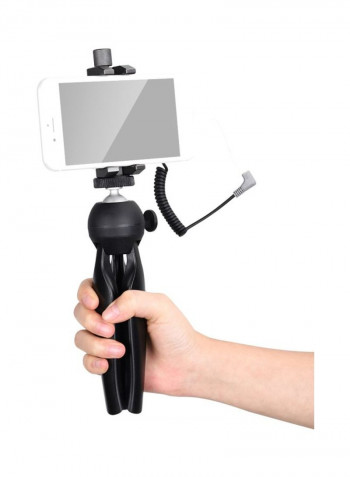 6-Channel UHF Wireless Microphone With Phone Clamp And Mini Tripod LU-D8068 Black