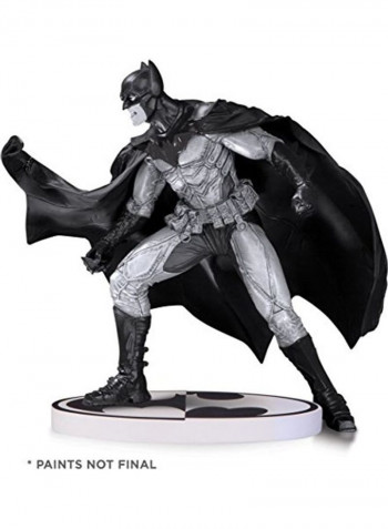 Batman by Lee Bermejo Statue 10 x 8 x 8inch
