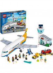 669-Piece City Passenger Airplane with Radar Tower Building Toy
