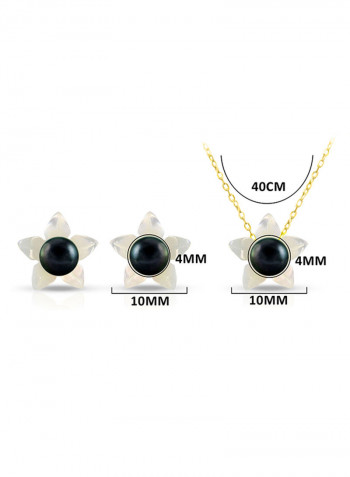 18 Karat Solid Yellow Gold 10 mm Mother Of Pearl Flower Shape With 4 mm Pearl Jewellery Set