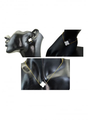 18 Karat Gold Plum Flower Pearl Jewellery Set