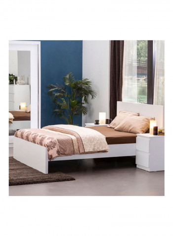 Halmstad Queen Bed White