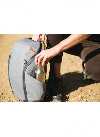 Everyday Zipperd Backpack 15L Ash