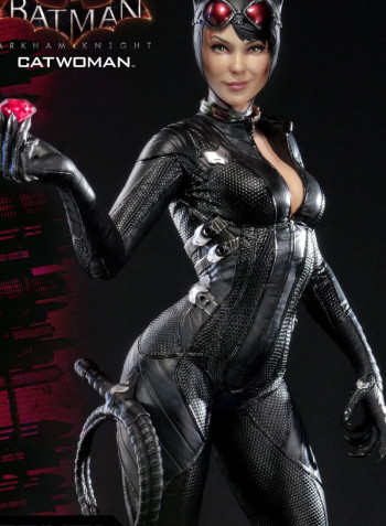 Batman Arkham Catwoman Action Figure 24centimeter