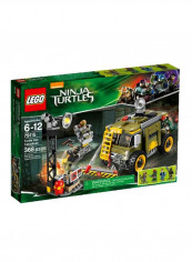 368-Piece Ninja Turtle Van Takedown Building Set