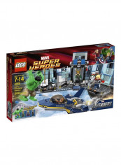 389-Piece Hulk Helicarrier Breakout Set 6868
