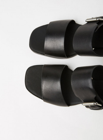Landra35 Leather Sandals Black