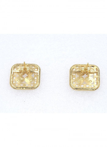 18 Karat Gold Exquisite Design Stud Earrings Gold