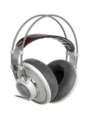 K701 Over-Ear Headphone White/Grey