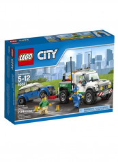 209-Piece City Pickup Tow Truck Building Toy 60081