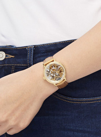 Women's Leather Analog Watch GLAS1712GWG