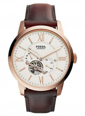 Men's Water Resistant Leather Analog Watch ME3105